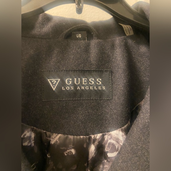 Guess Coat Women’s size Large - Picture 11 of 11